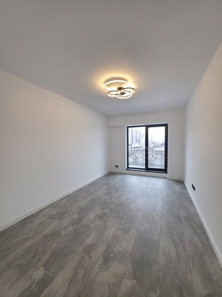 Titan Auchan/ The IRAM Residence